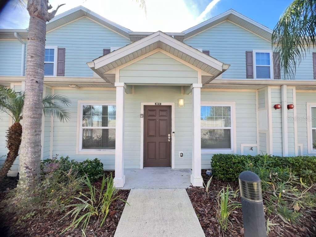 8919 Shine Dr, FL