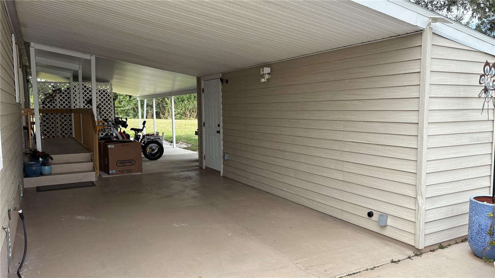 90 Whipporwill Court, FL