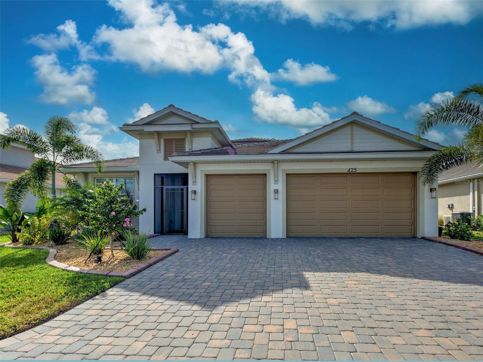 425 Baneberry Ct, FL