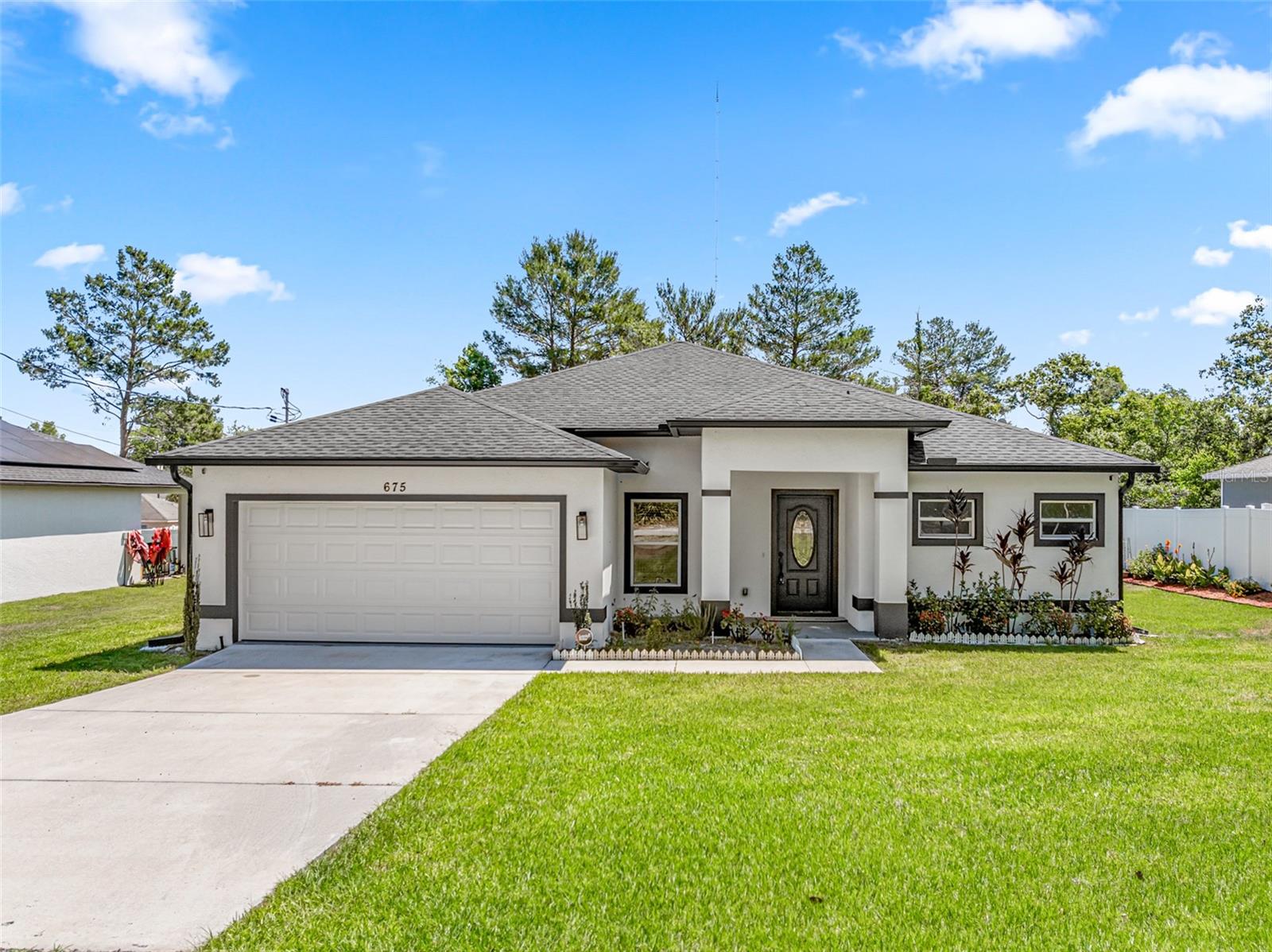 675 S Cedar Ave, FL