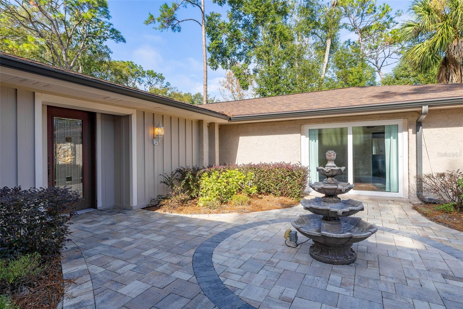 204 Blue Lake Drive, FL