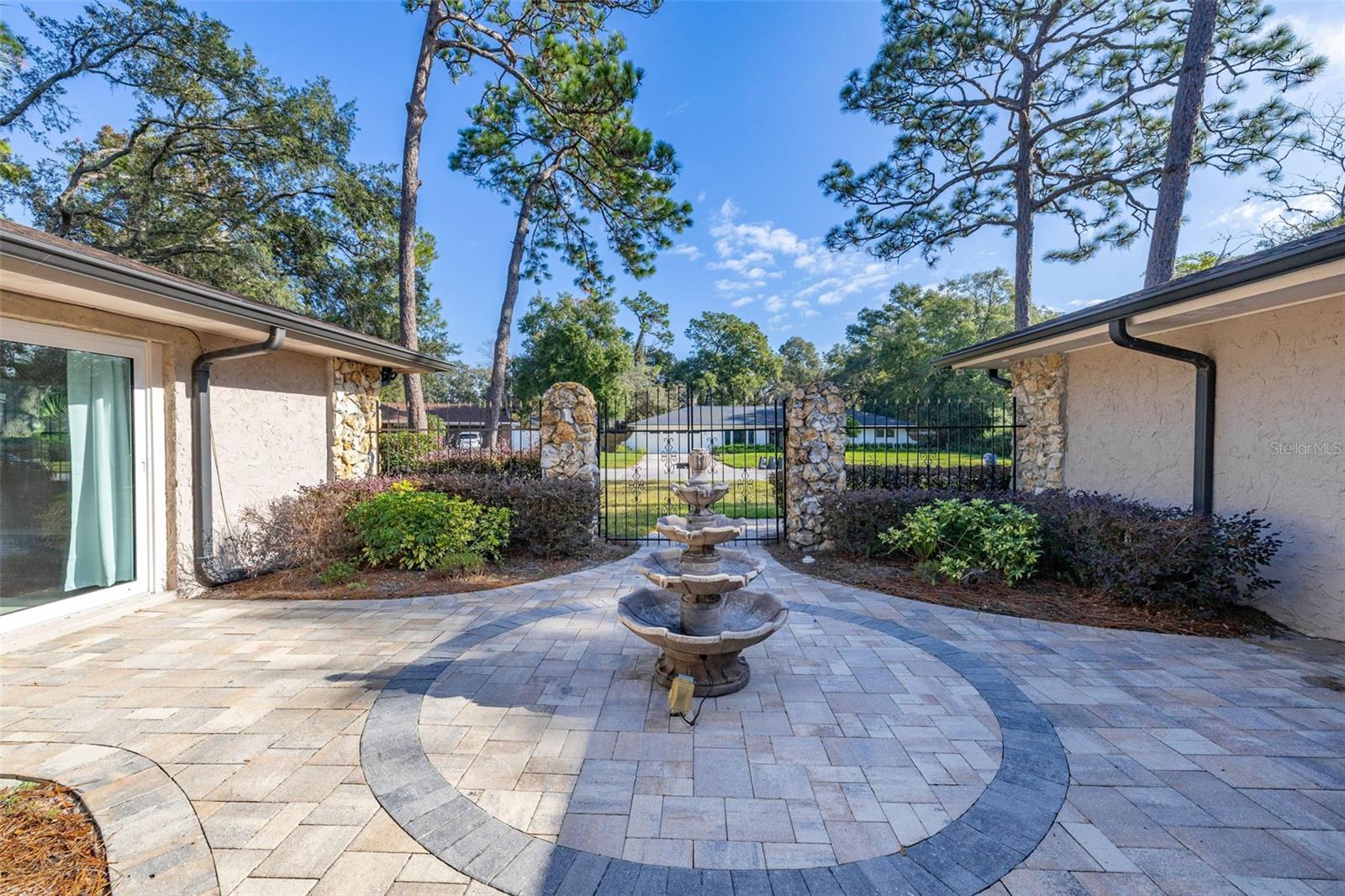 204 Blue Lake Drive, FL
