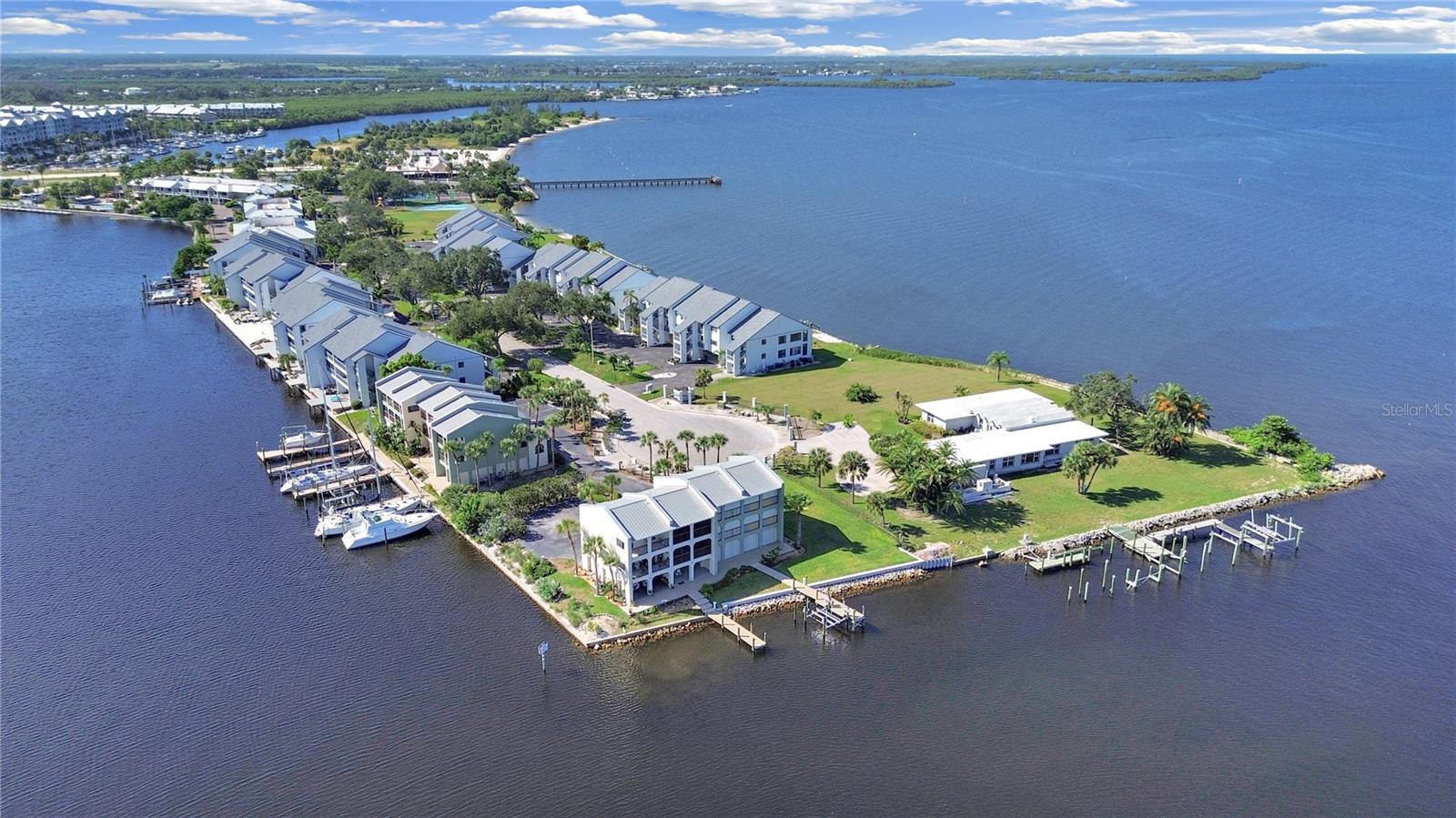 907 Bahia Del Sol Drive, FL