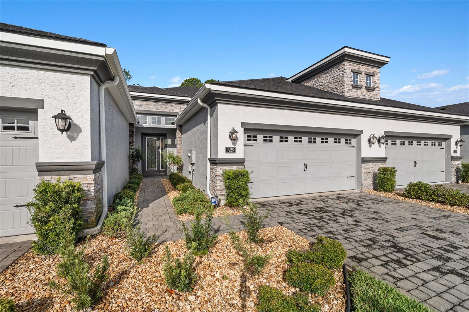 829 Pinewood Dr, FL