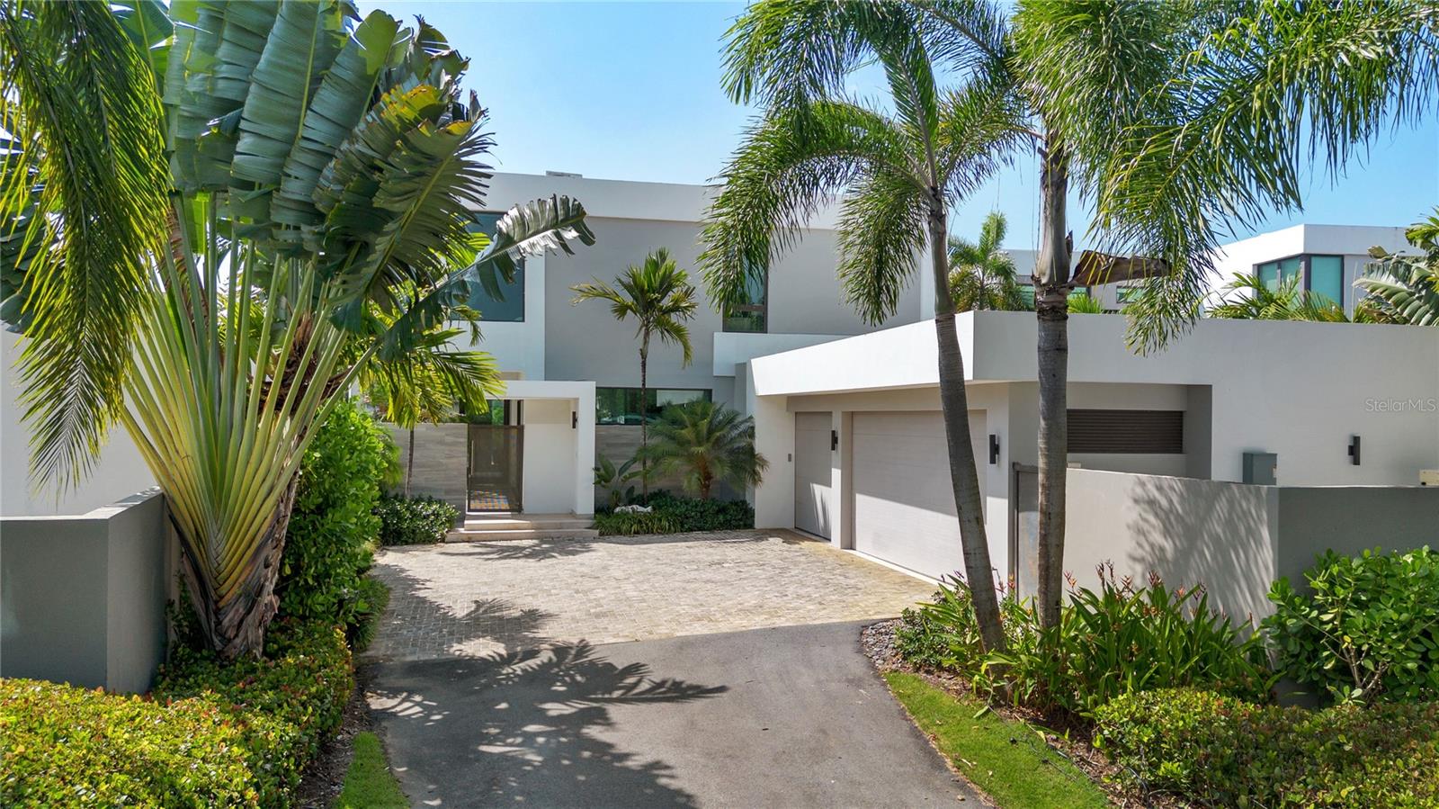 3 The Enclave, PR