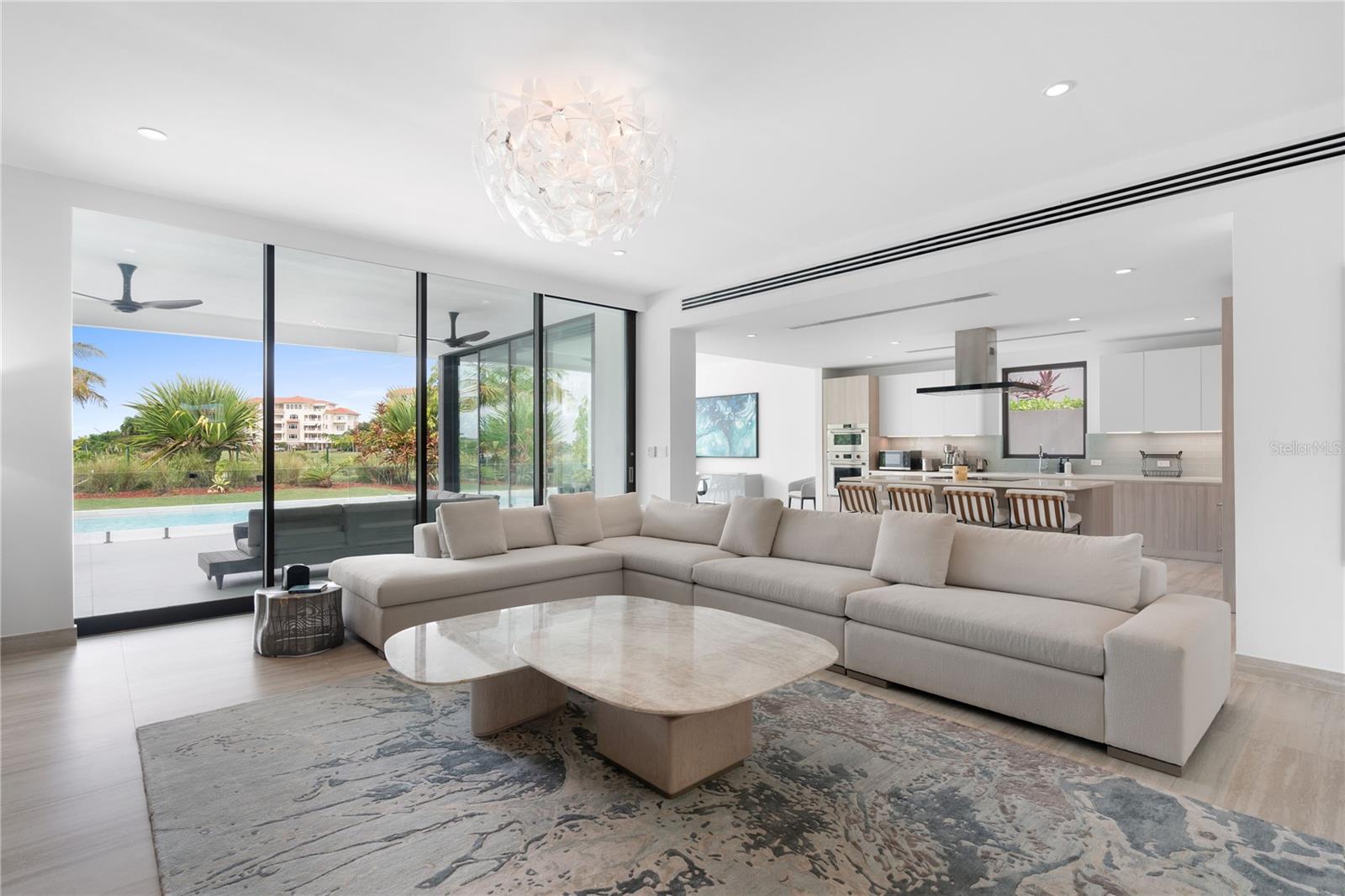 3 The Enclave, PR