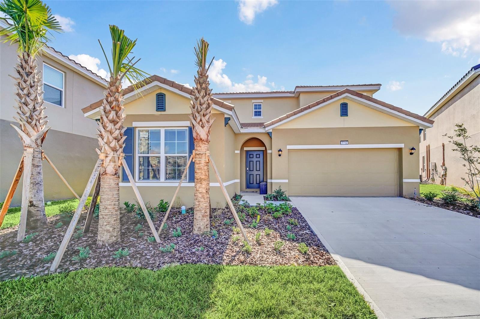 7712 Oakmoss Loop, FL