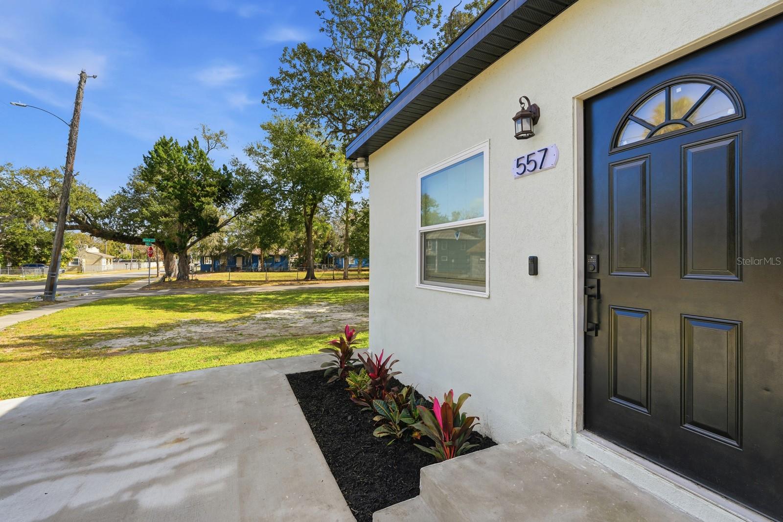 557 Live Oak Avenue, FL