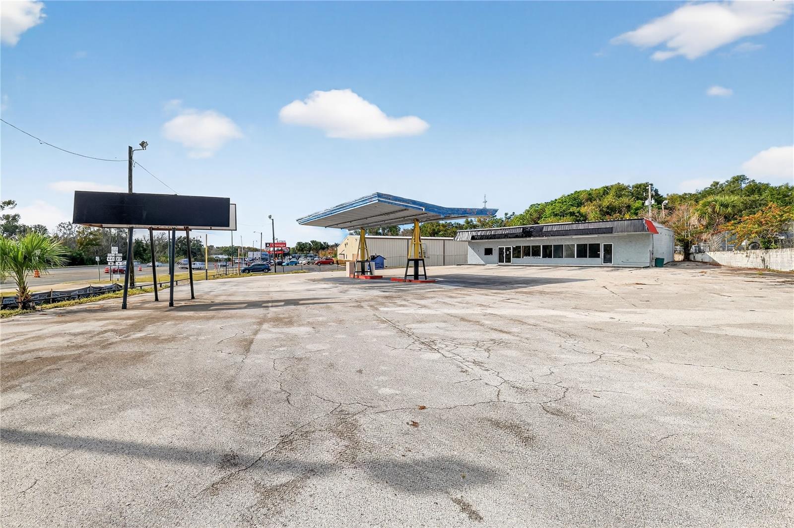 1526 Us Highway 441, FL
