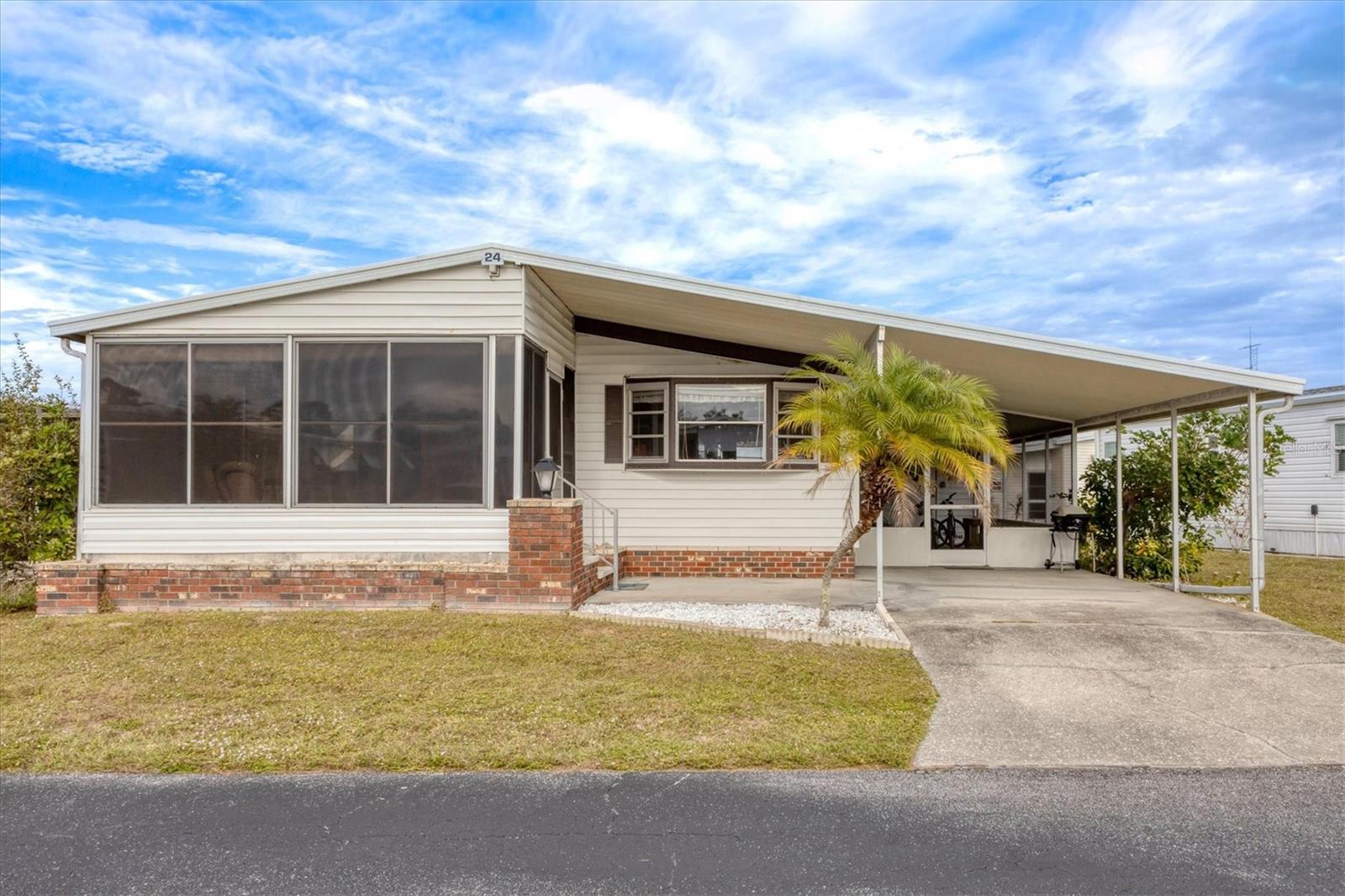 24 S Easter Island Cir, FL
