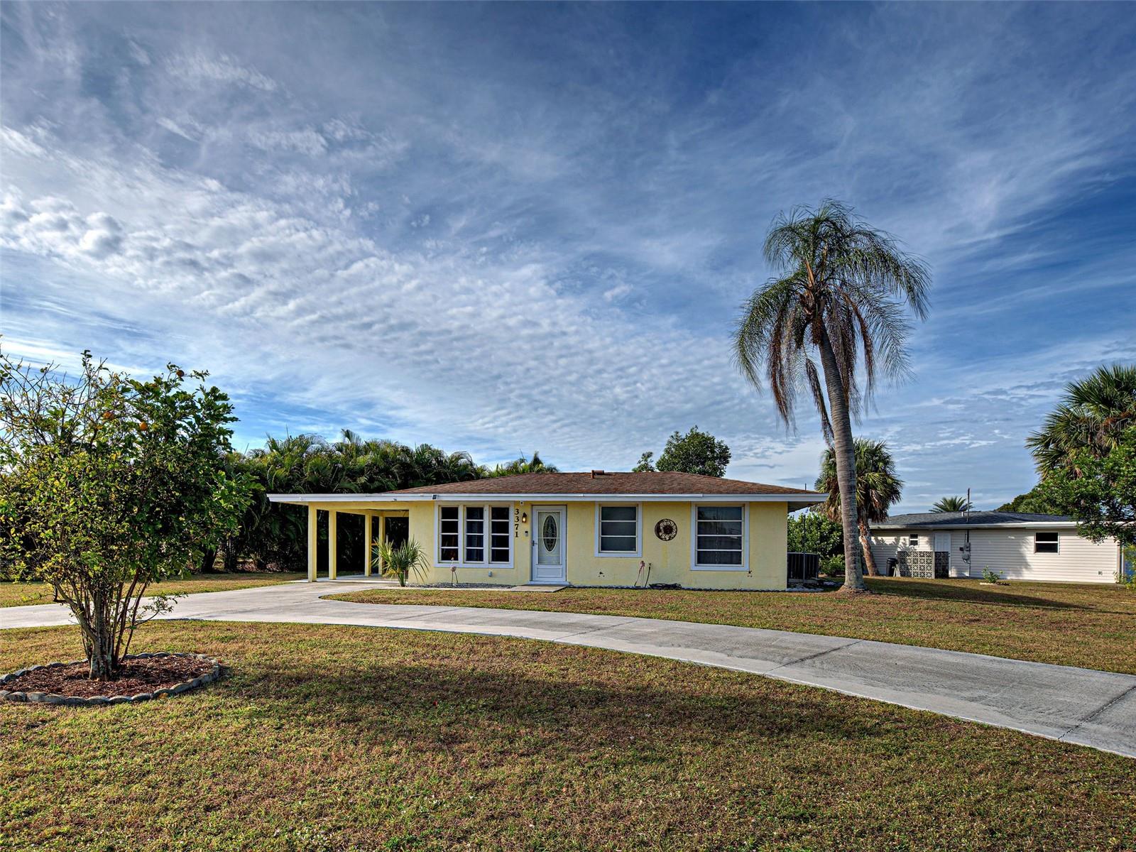 3371 Pinetree Street, FL