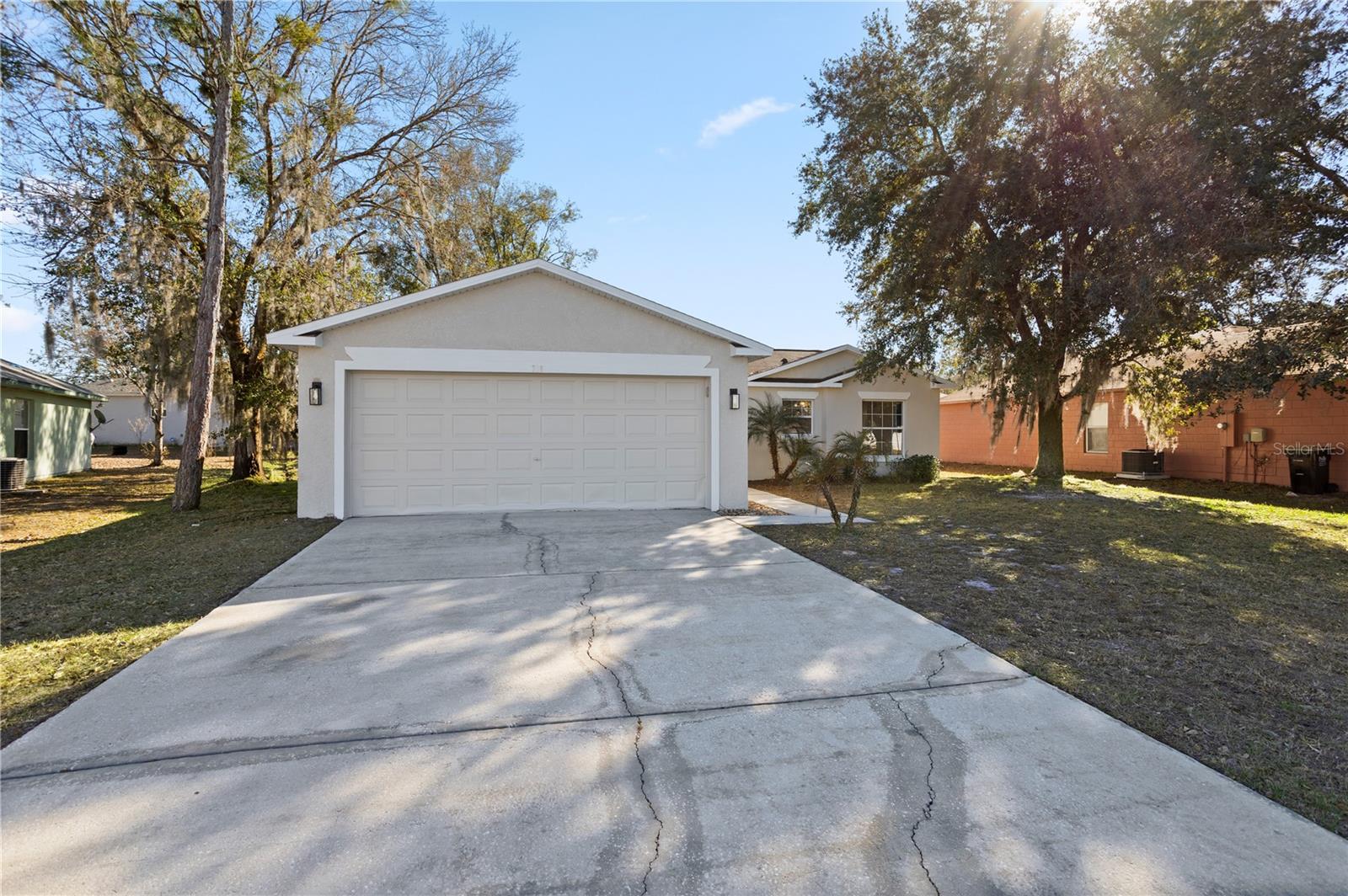 719 Waxwing Ct, FL