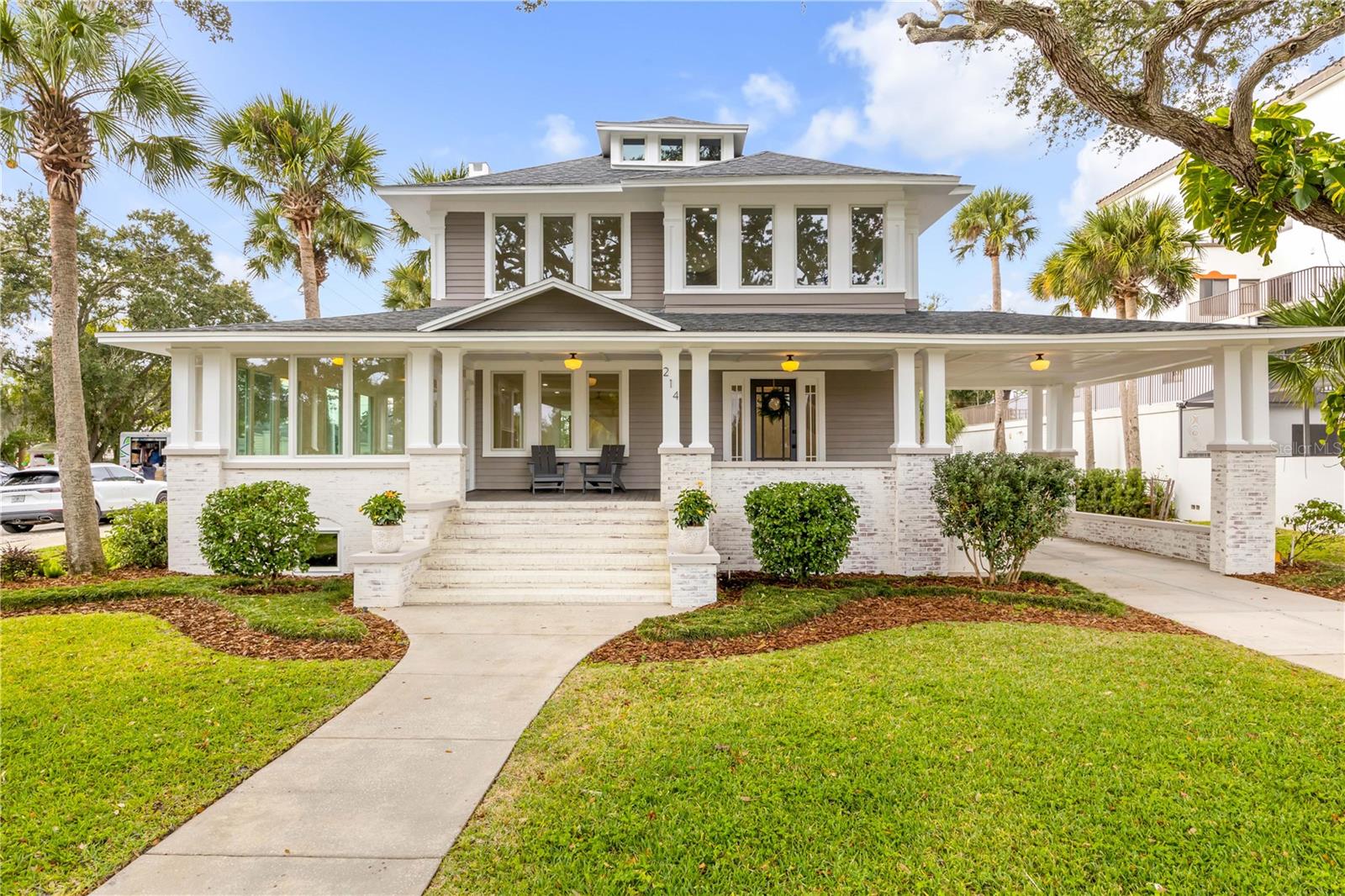 214 S Riverside Dr, FL