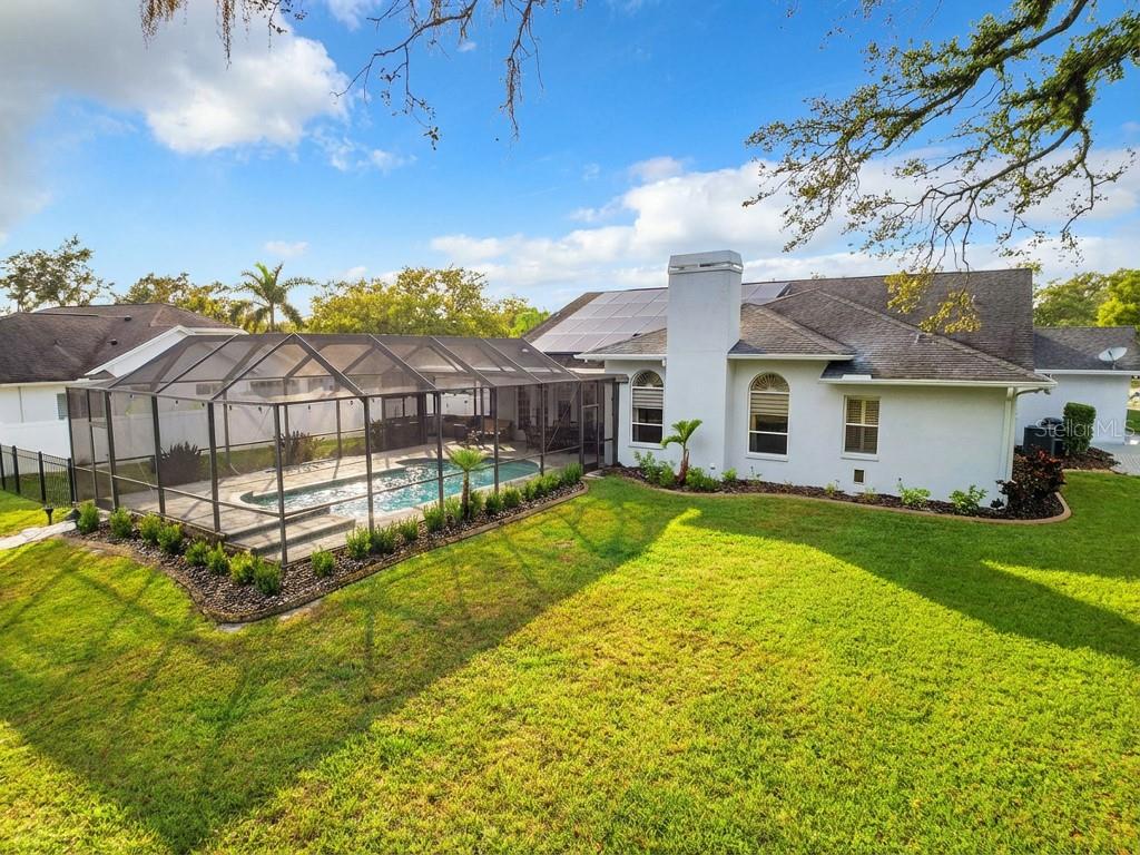 8805 Crosswood Court, FL