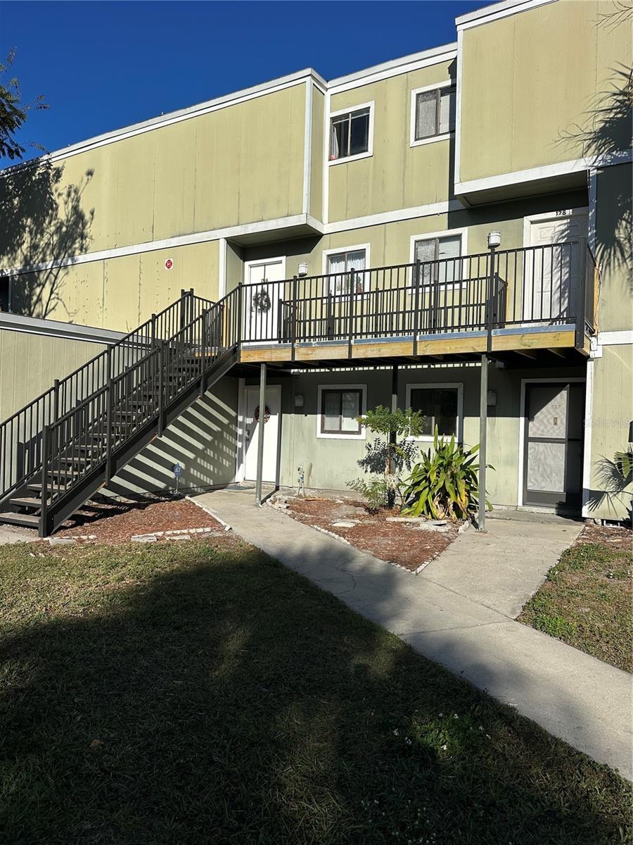 126 Scottsdale Square, FL