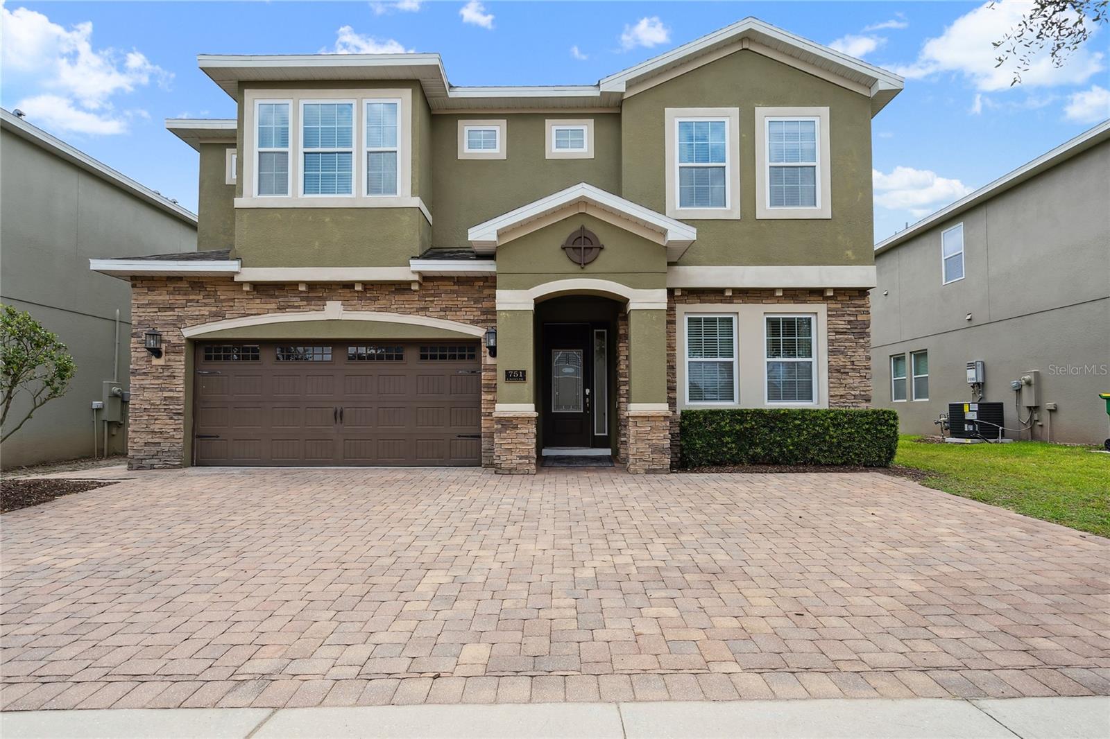 751 Lasso Dr, FL