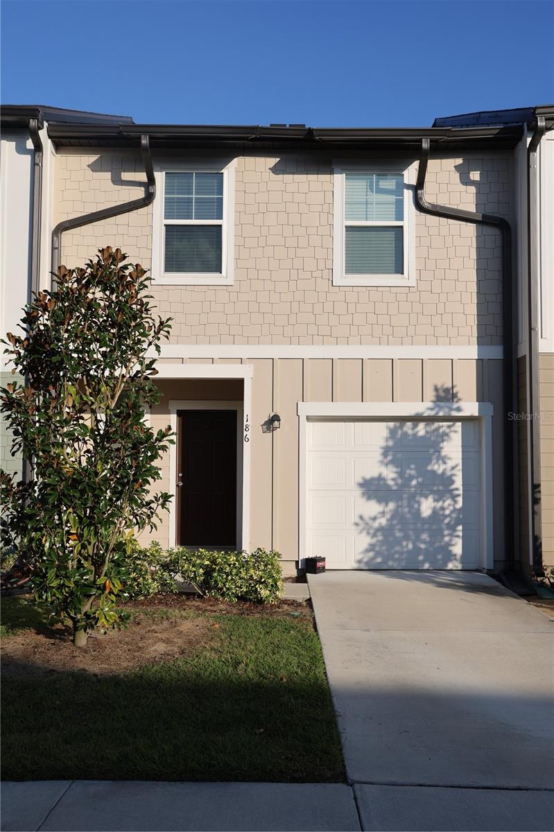 186 Mandovi Street, FL