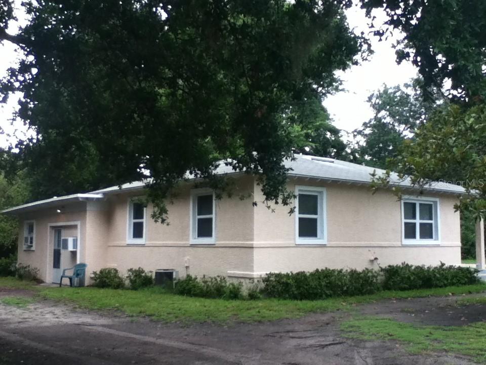 486 Oak Street, FL