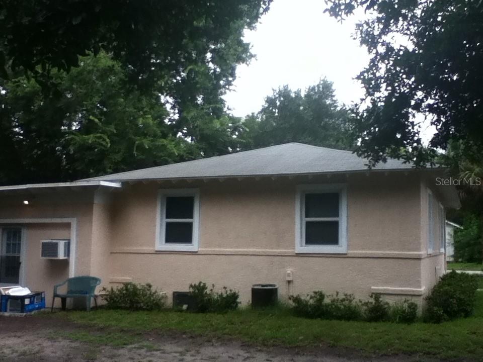 486 Oak Street, FL