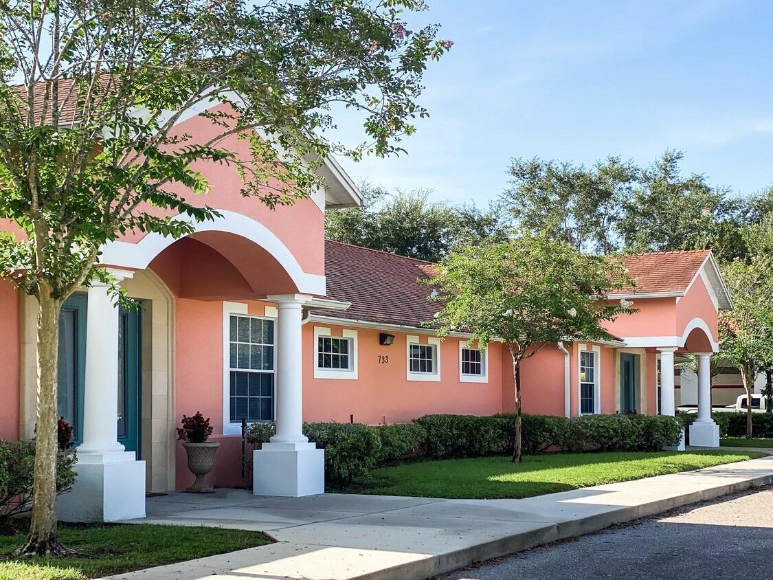 733 S Goldenrod Rd, FL