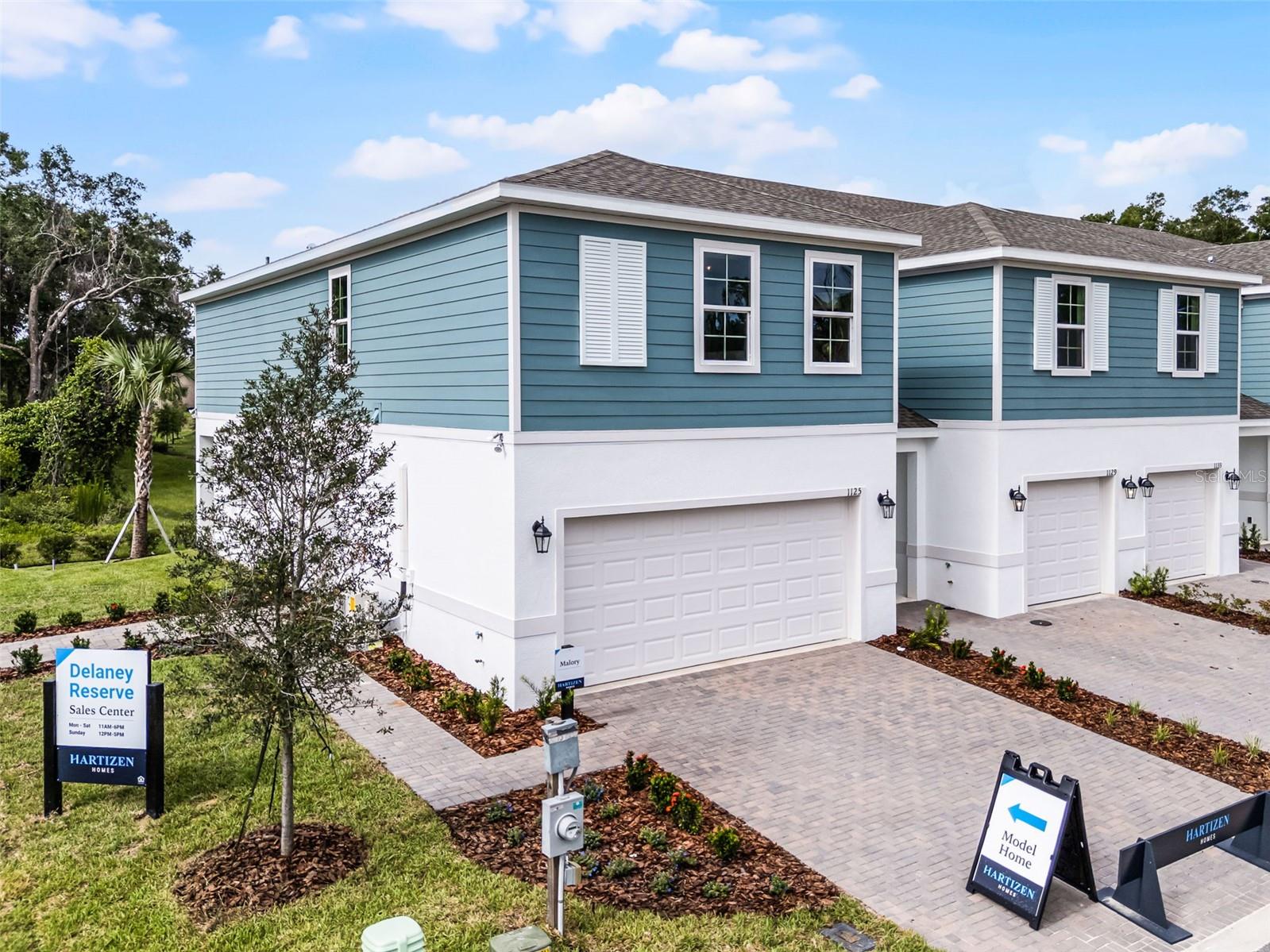 725 Maple Oak Drive, FL