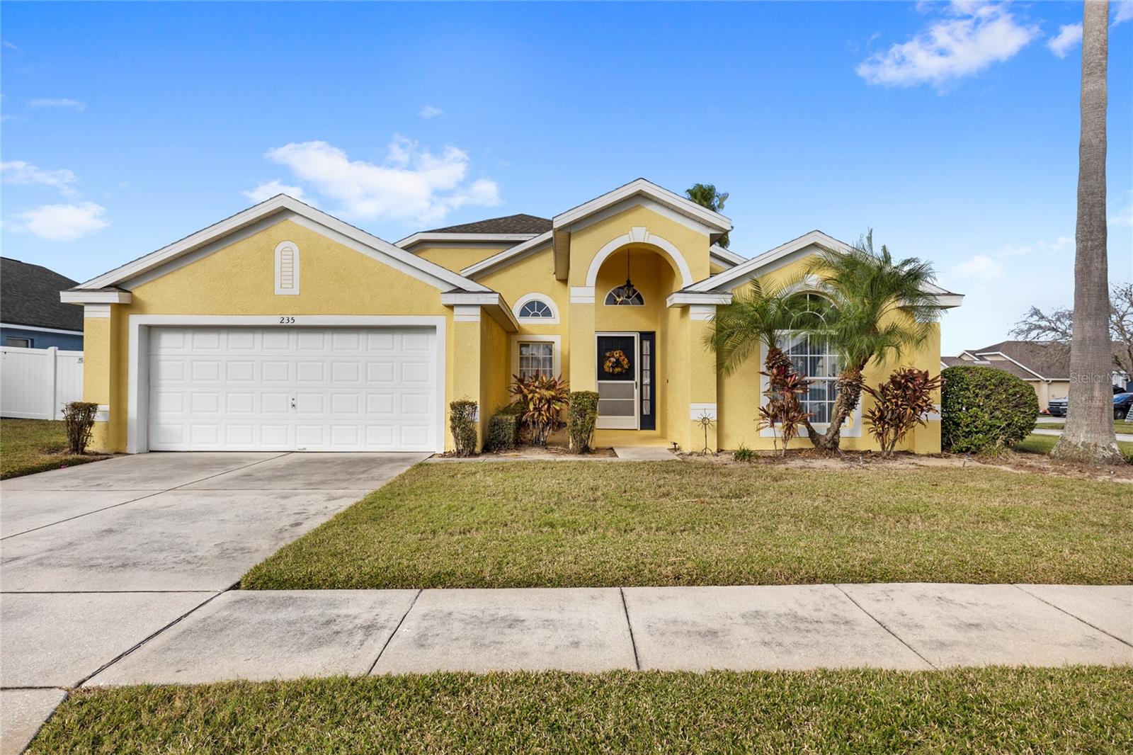 235 Ballyshannon Dr, FL