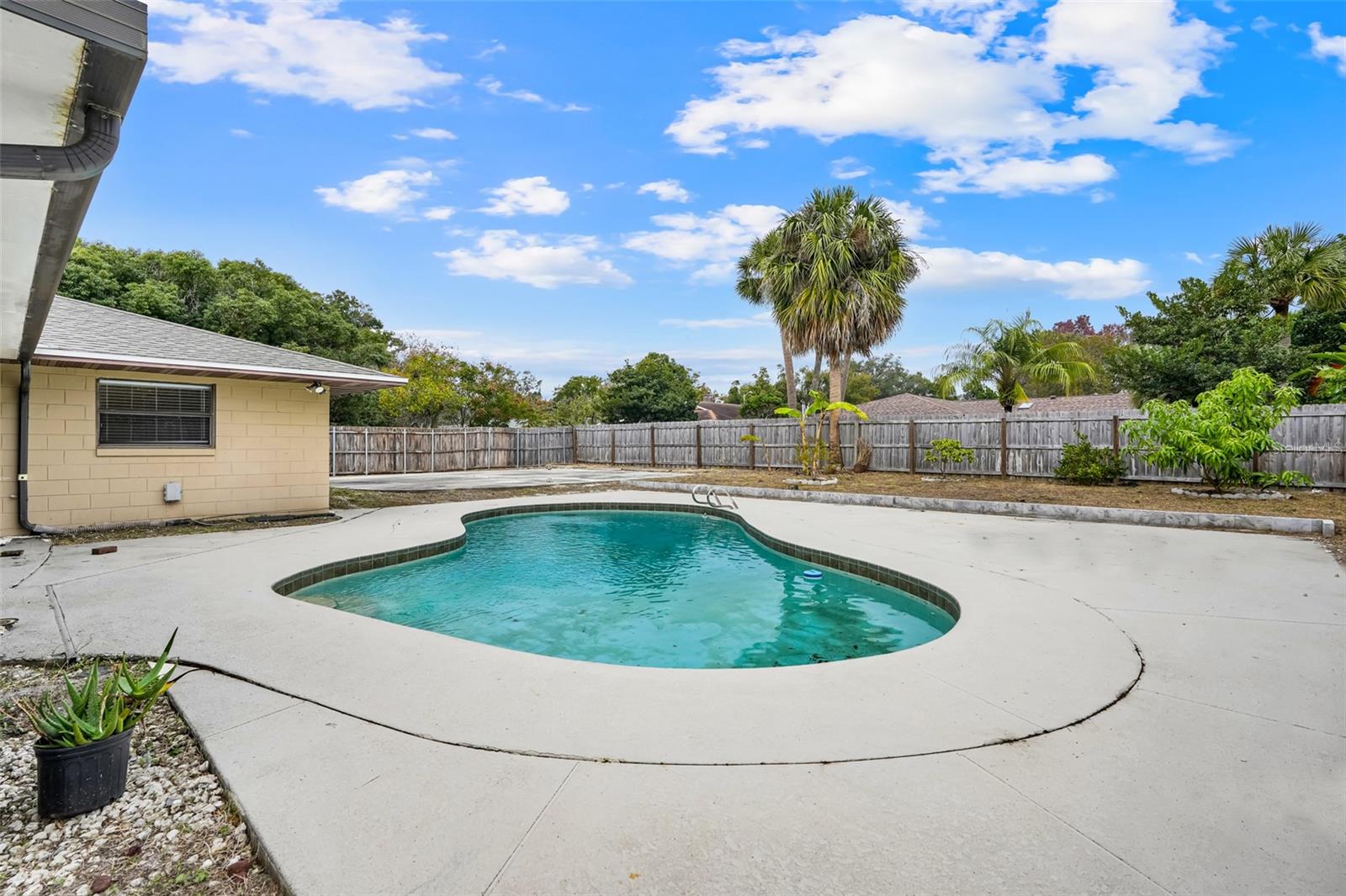 1009 Terry Dr, FL