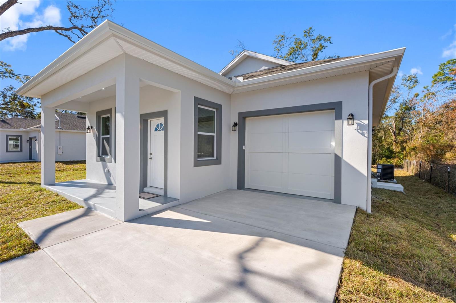 10271 Lake Drive, FL