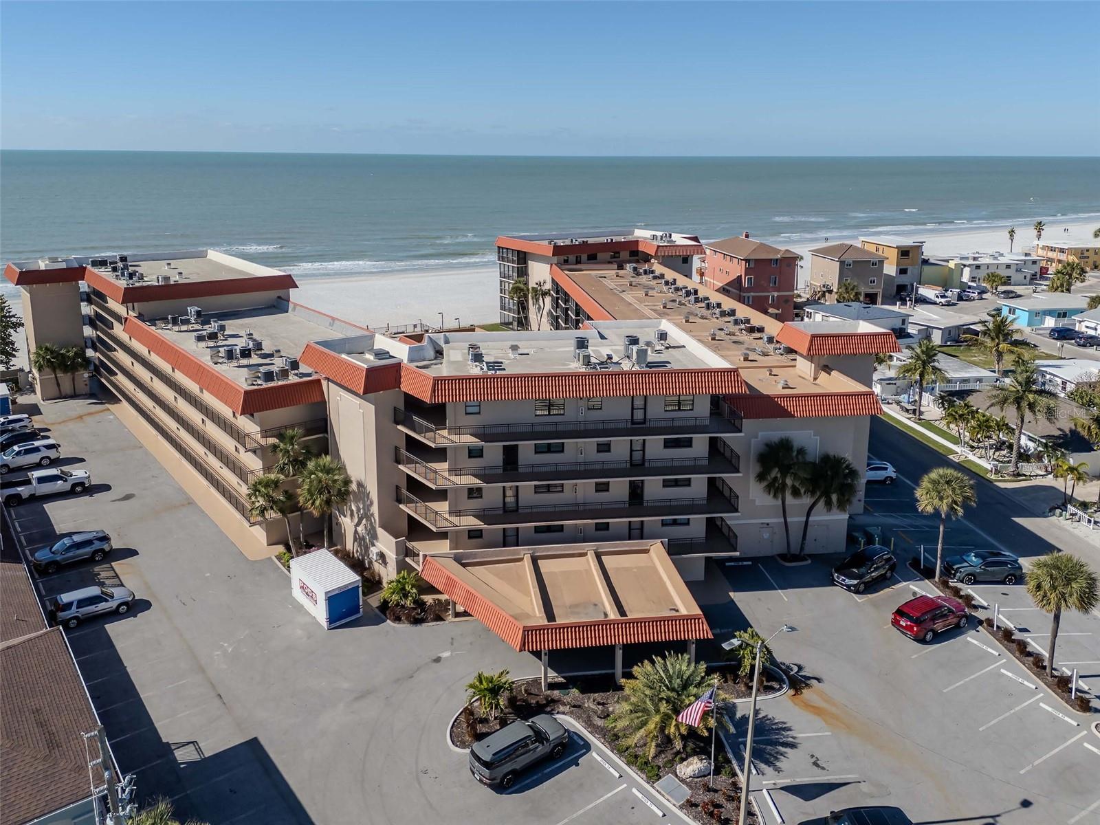17580 Gulf Blvd #403, FL