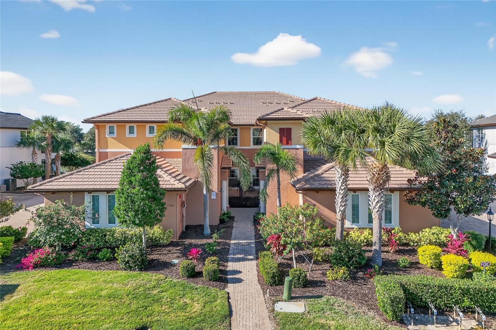 7538 Divot Loop, FL