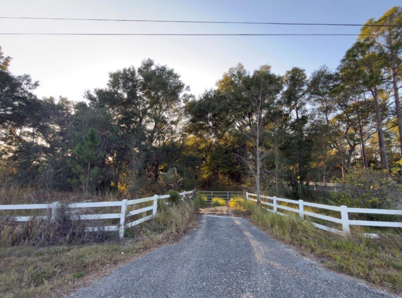 24939 County Road 33, FL