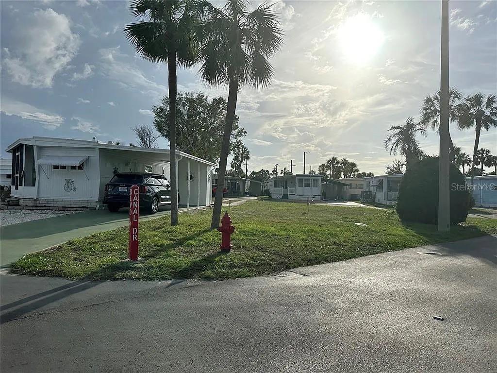 4851 W Gandy Blvd #B5l37, FL