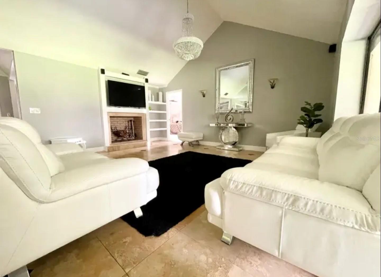 1102 Sugartree Drive, FL