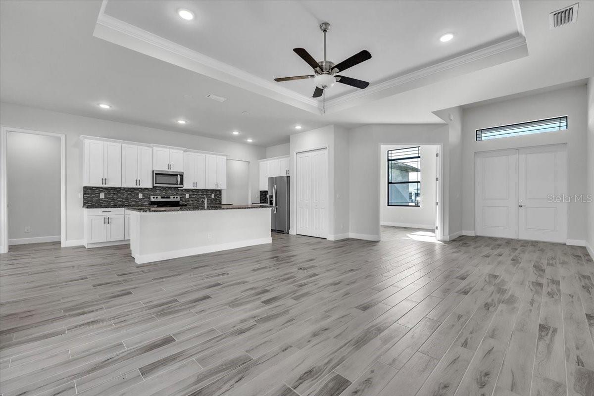 459 2nd, FL
