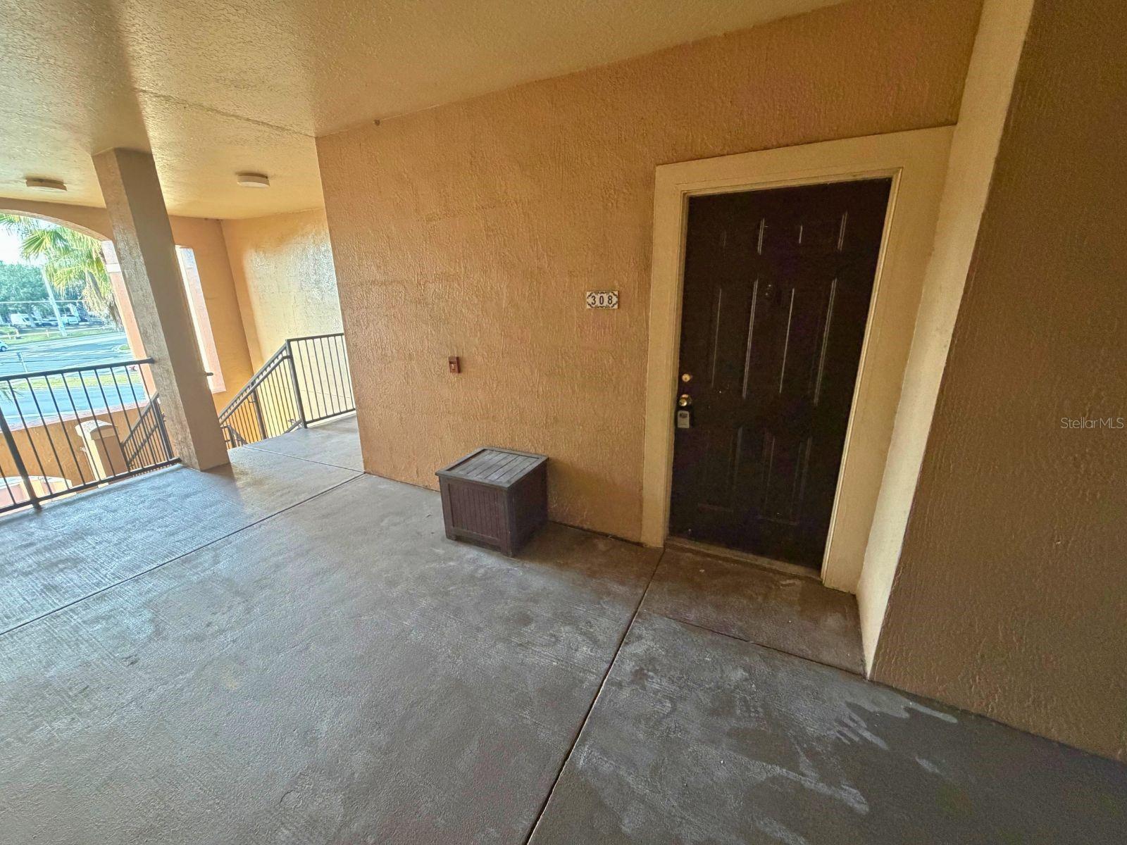 5560 Metrowest Blvd, FL