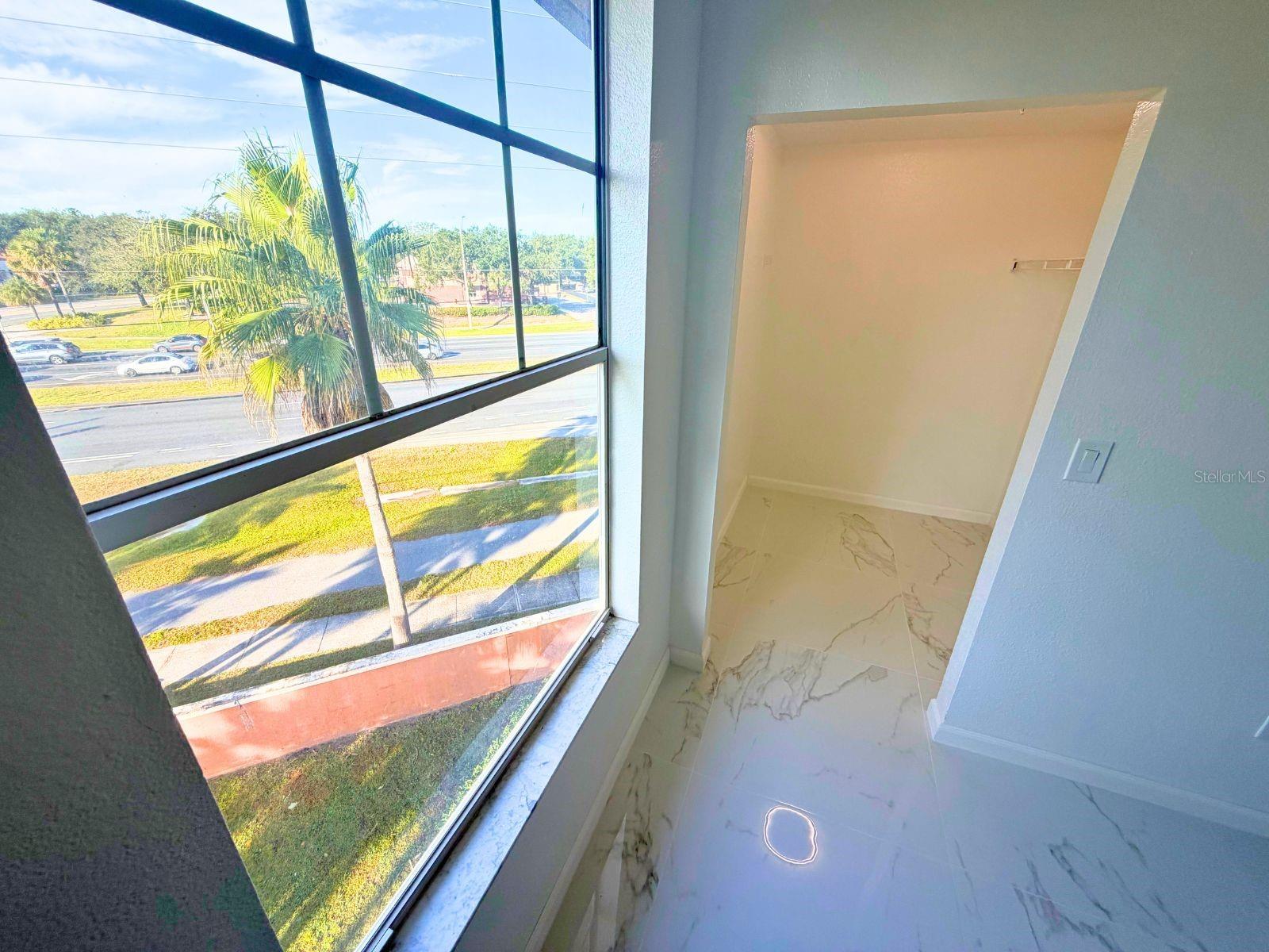 5560 Metrowest Blvd, FL