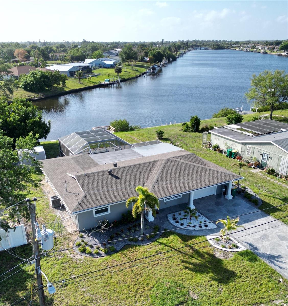 717 Crestview Circle, FL