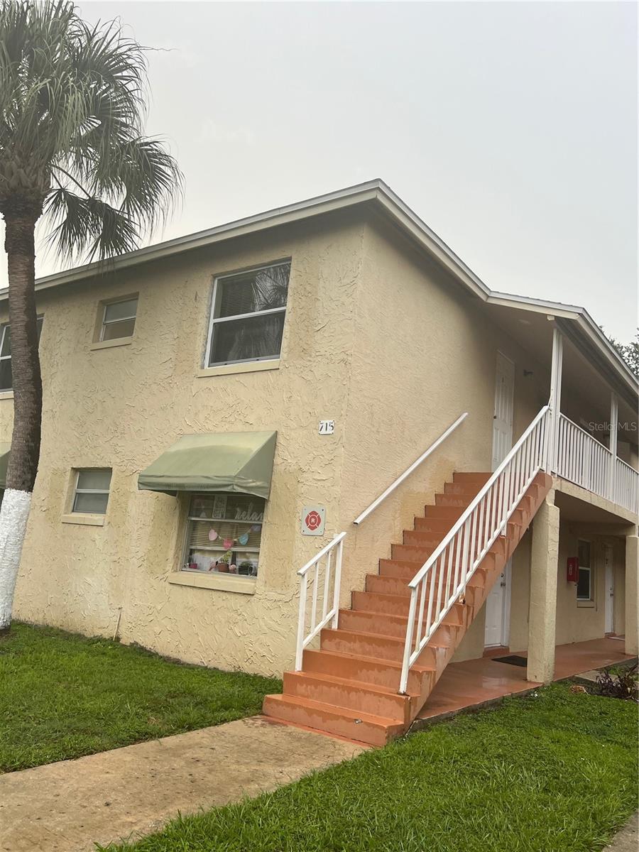 715 Michigan Ct #3, FL