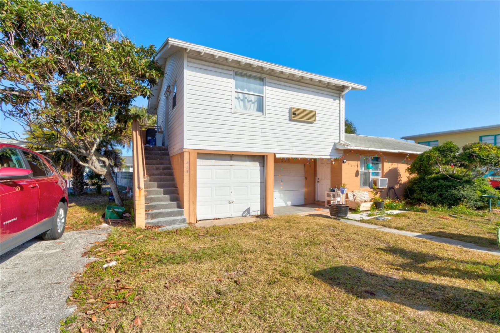 533 Eastwood Ln, FL