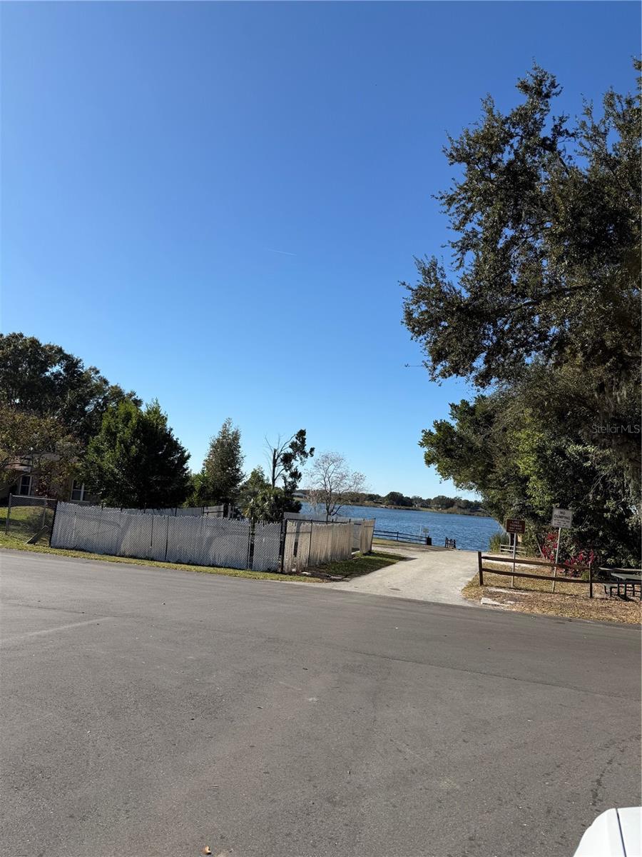 405 Hickory Lane, FL