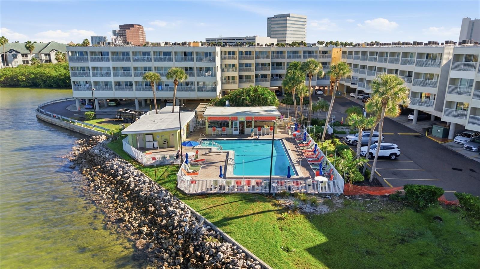 2506 N Rocky Point Dr #315, FL