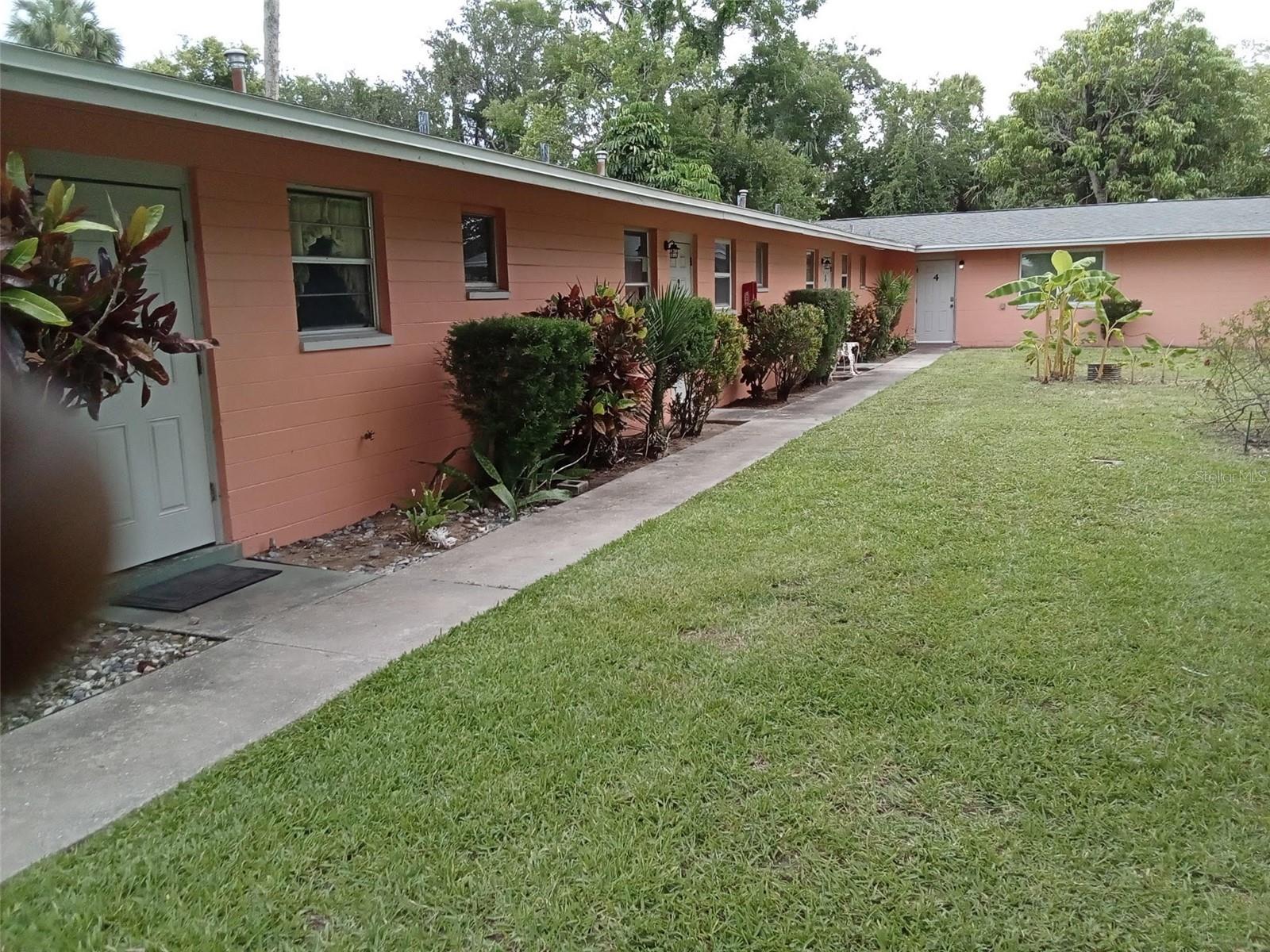 555 Oak St, FL
