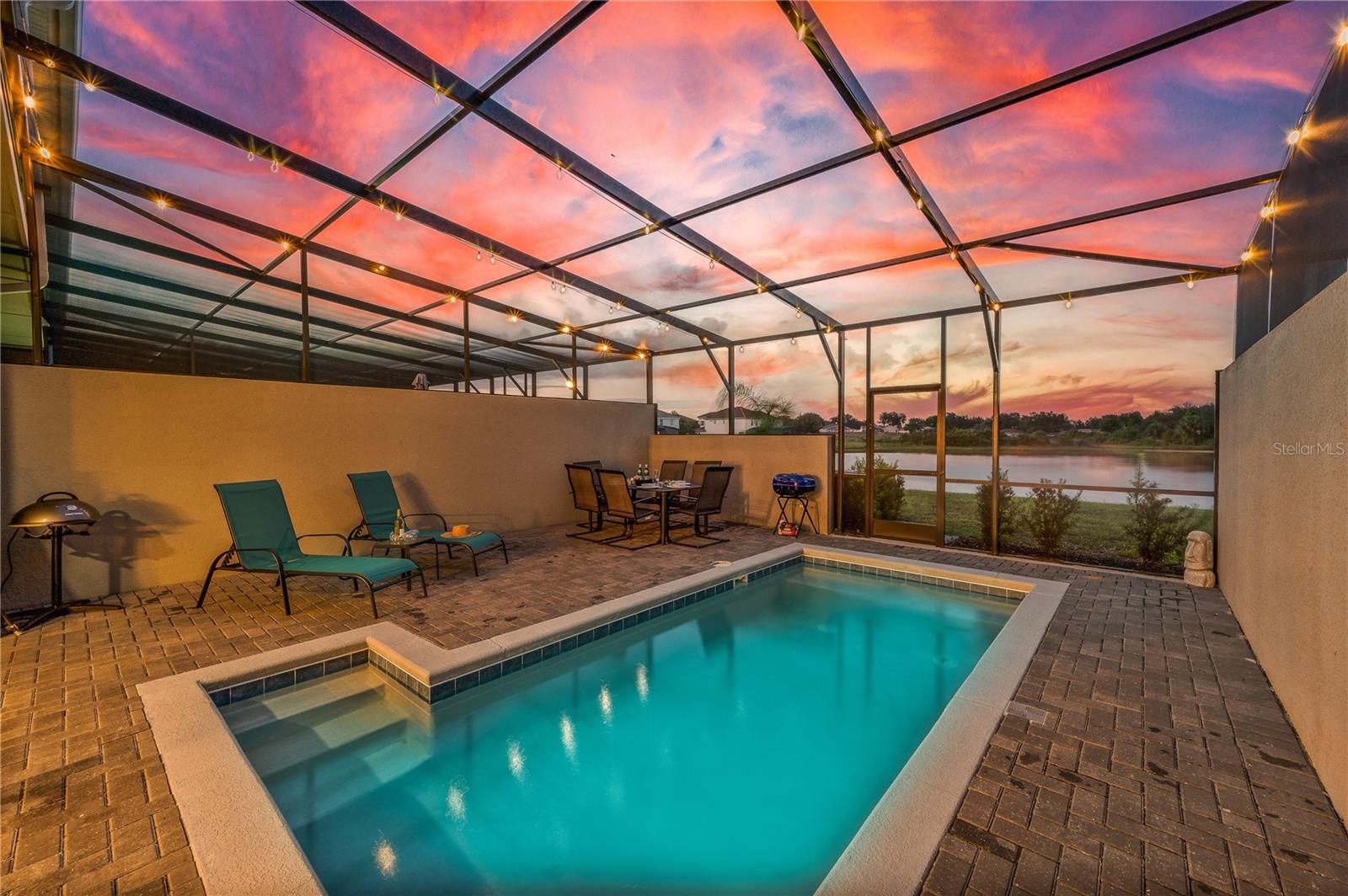 7163 Oakmoss Loop, FL