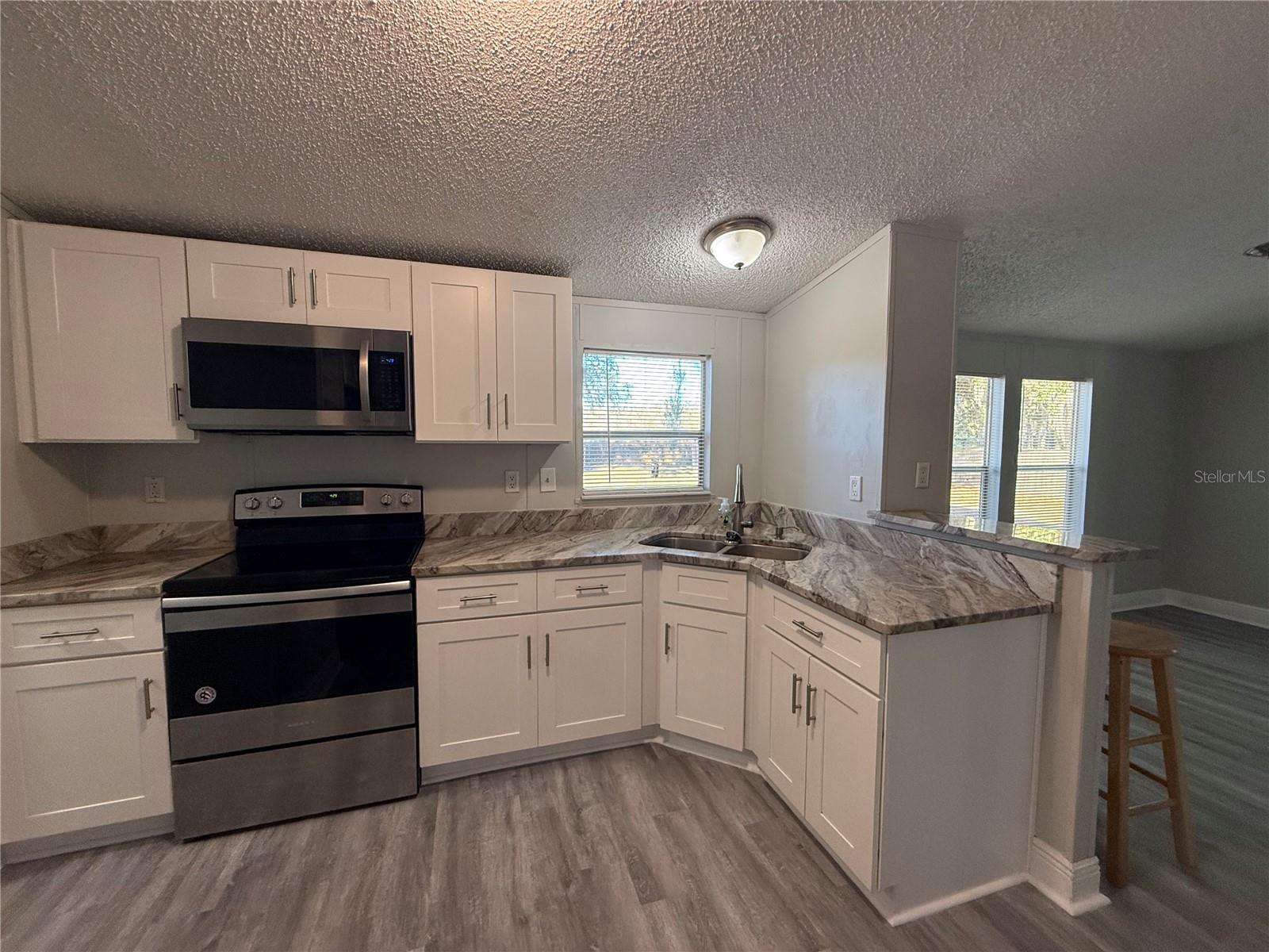 4527 Dove Meadow Lane, FL