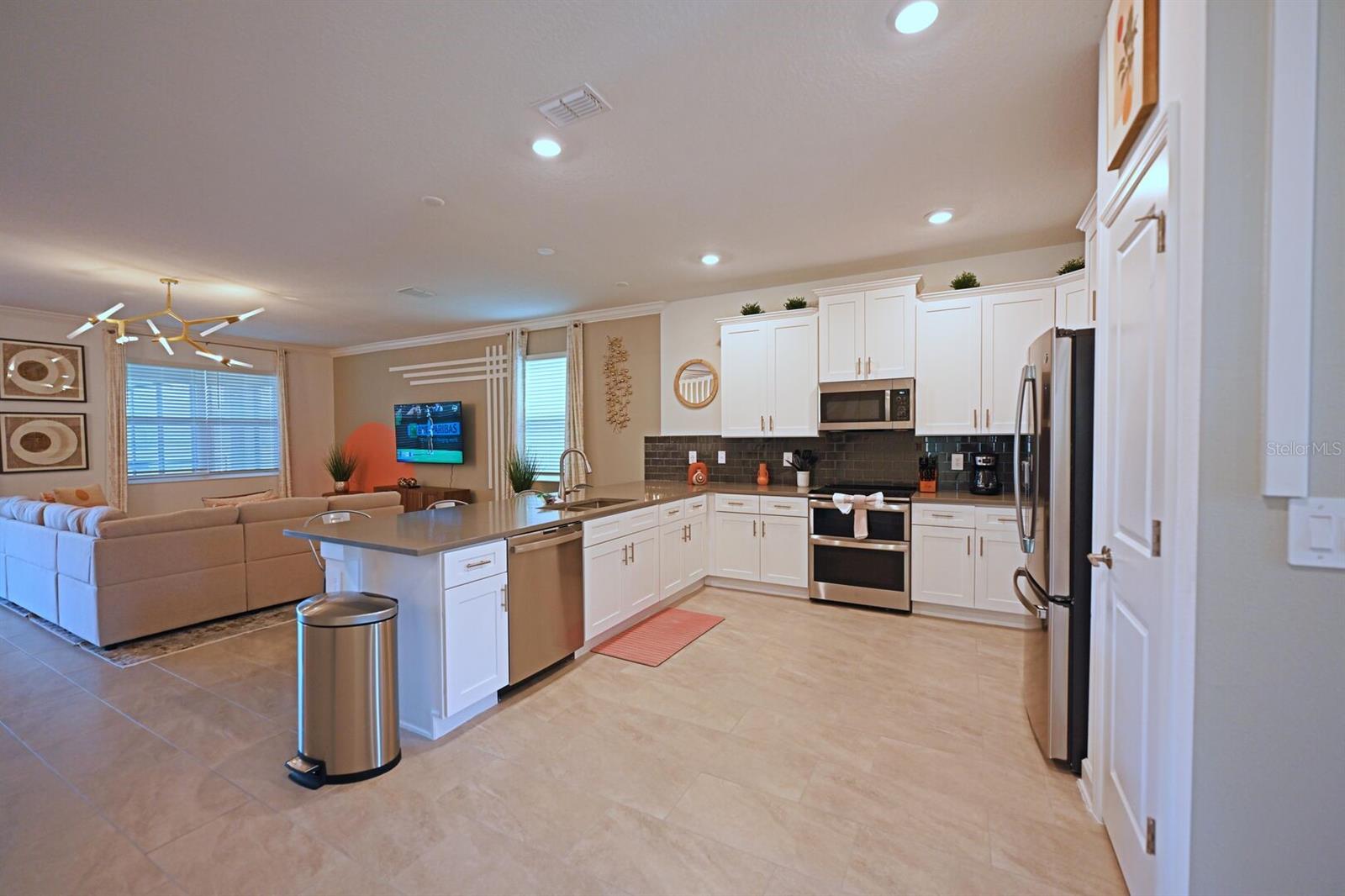 4221 Paragraph Drive, FL