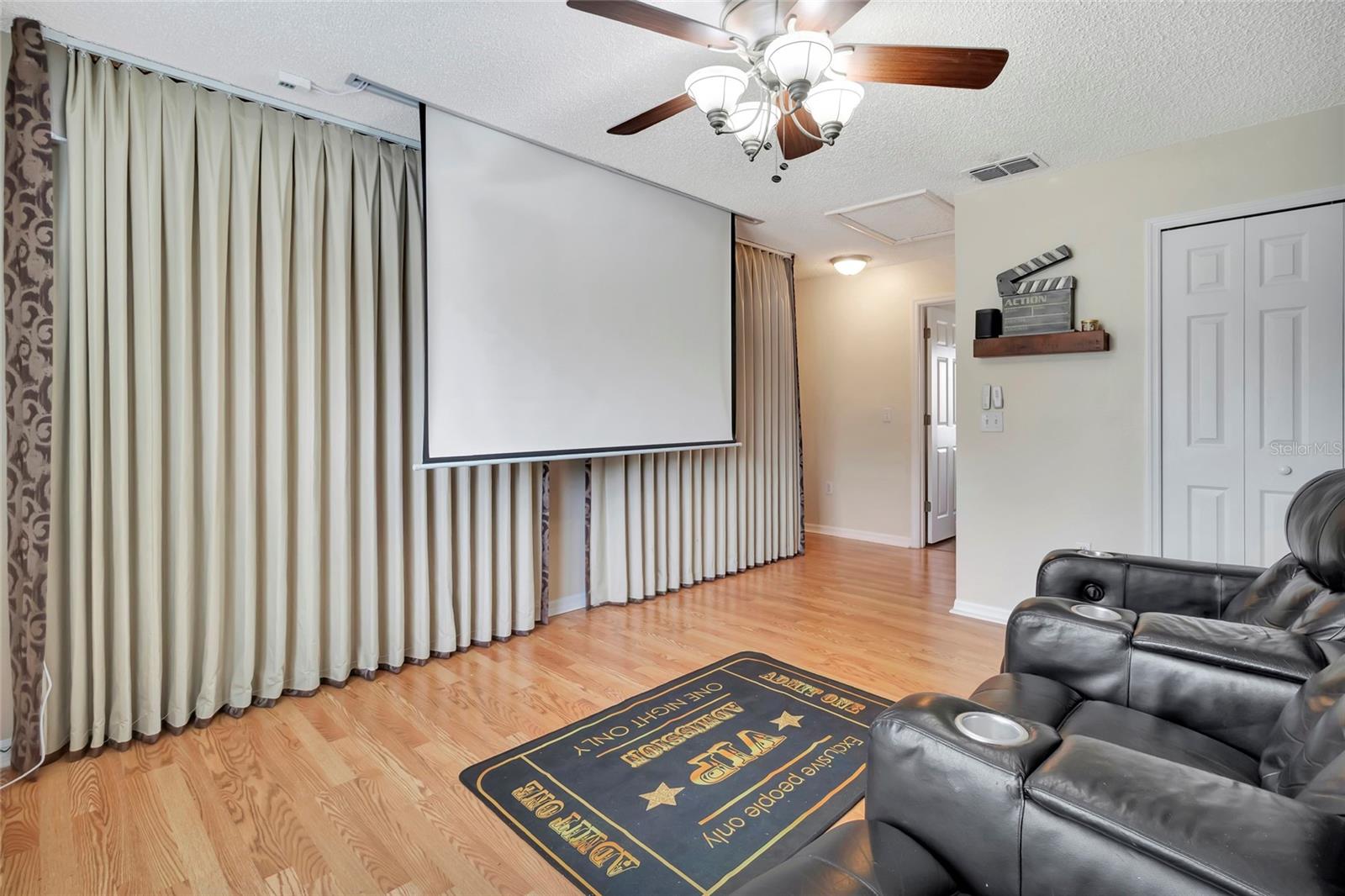 16012 Lanesboro Court, FL