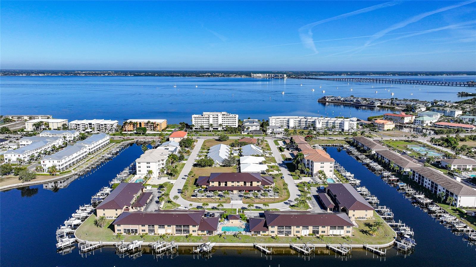 240 Lewis Circle, FL