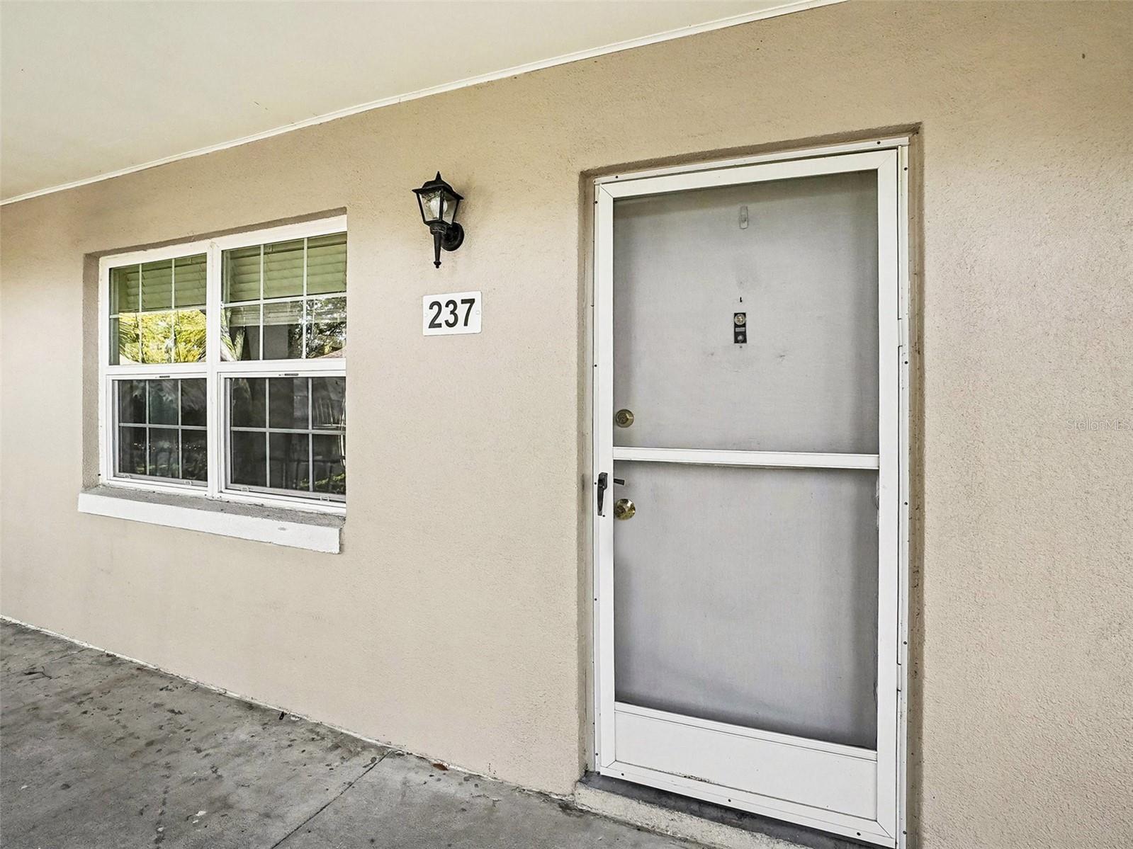2500 Lee Road, FL