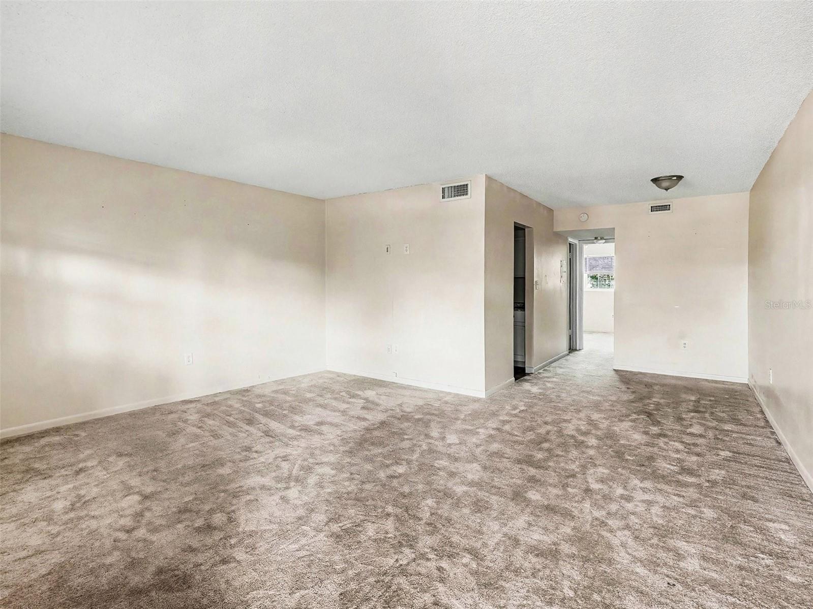 2500 Lee Road, FL