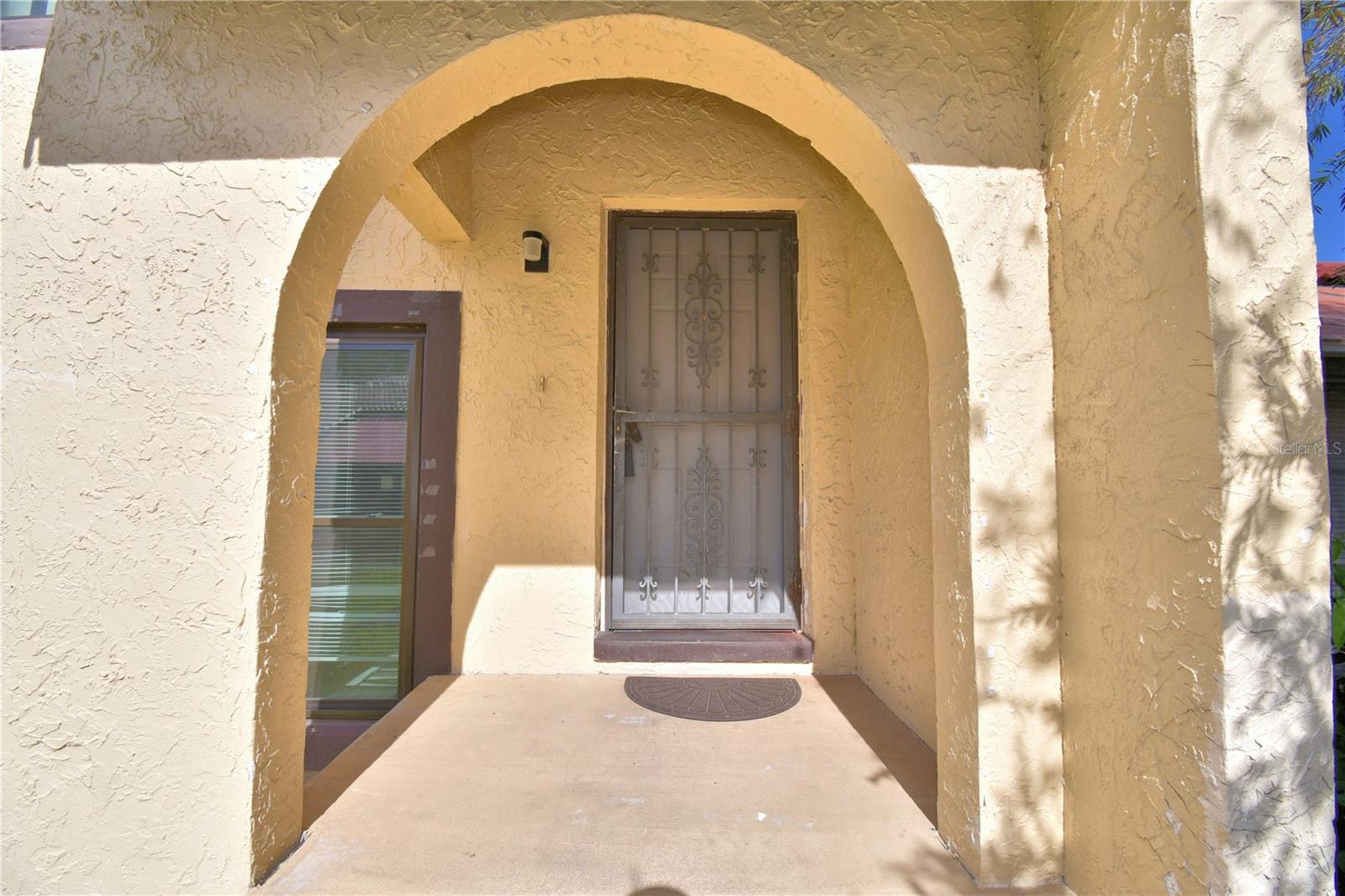573 Hunter Circle, FL